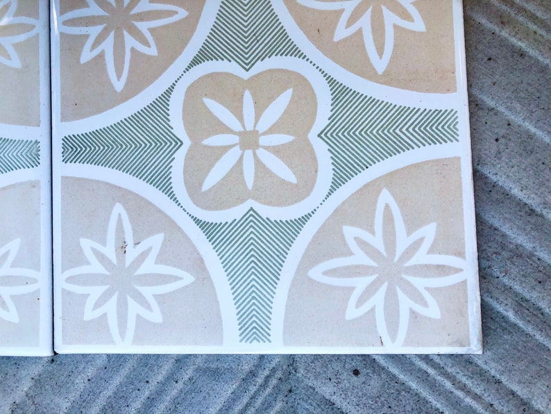 6 Spanish 70s green, peach beige tiles, photo 3 of 10