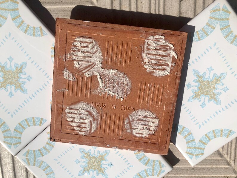 4 Vintage 70s Salvaged blue + ochre Spanish tiles, photo 9 of 9