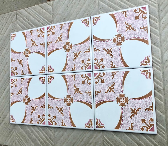 6 Spanish 70s pink tiles – Vintage floral tile mural