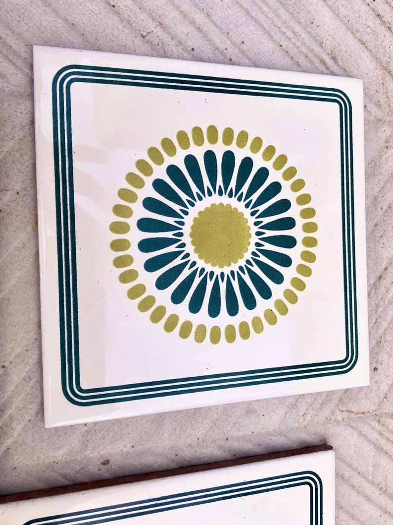 60s 70s Spanish vintage retro tiles – pop art green daisies backsplash — set of 6, photo 8 of 10