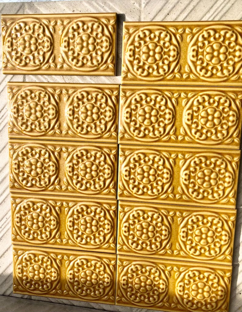 10 Yellow Art Nouveau style tiles, photo 4 of 7
