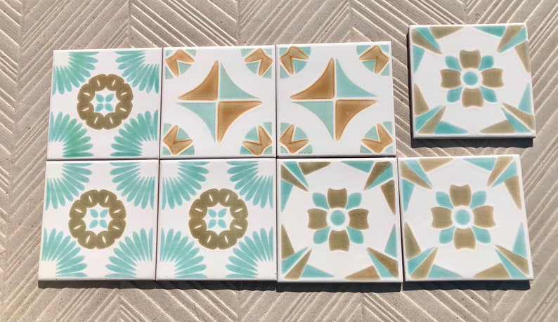 8 original vintage 70s glossy tiles, photo 7 of 10