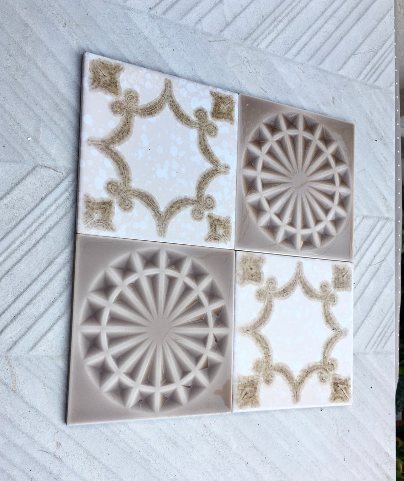 4 vintage 70s tiles from Spain, photo 2 of 10