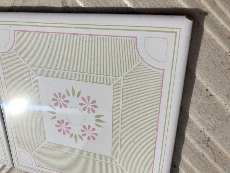 6 Spanish Original 70s green and pink decorative tiles, photo 10 of 10