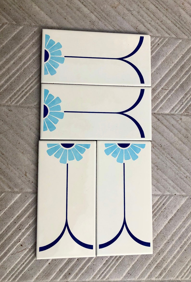 4 vintage blue + white mid century original Spanish tiles, photo 4 of 10