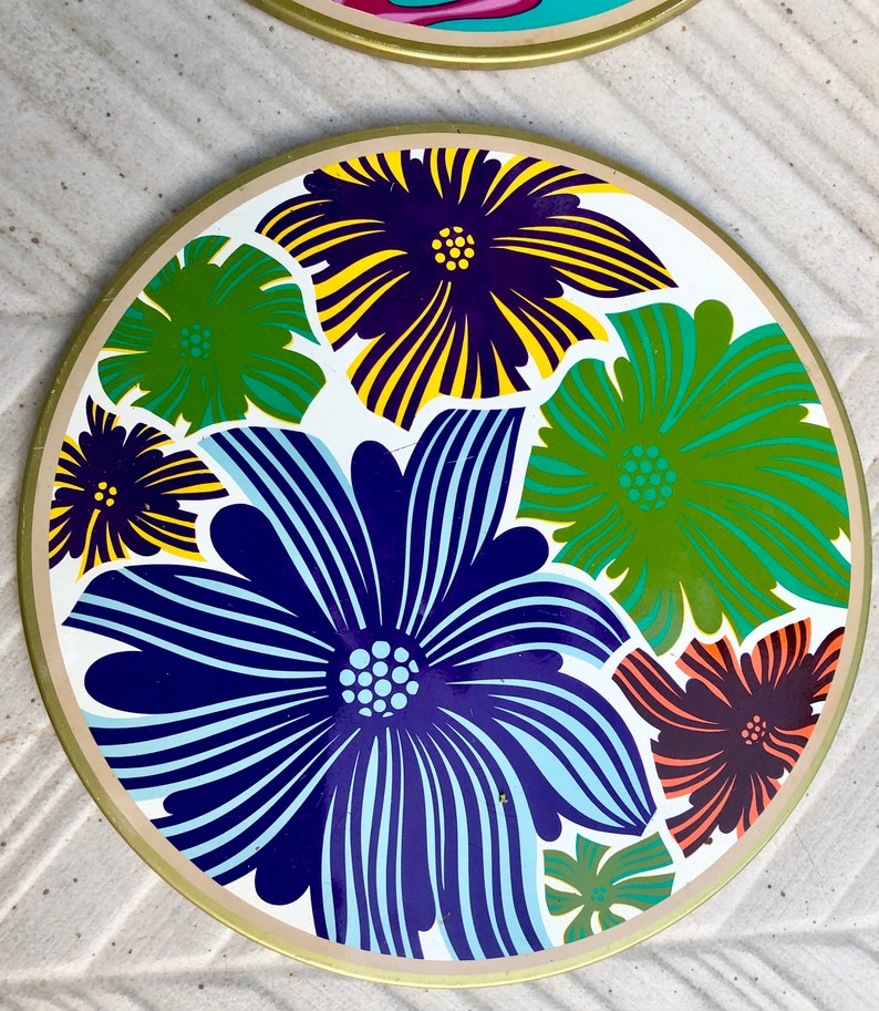 Spanish vintage 70s groovy trivets, photo 8 of 10