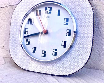 Vintage 50s 60s formica SARS-KIENZLE clock. Made in Germany mid century kitchen clock. White and silver Europe 60s 70s vintage wall clock