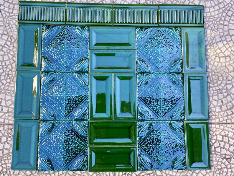Art Nouveau style floral border green tile set from Spain — set of 22, photo 3 of 10