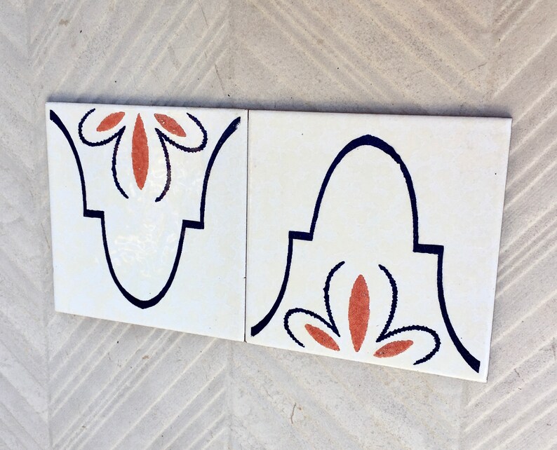 2 Spanish vintage 70s tiles OR tile trivets, photo 3 of 10