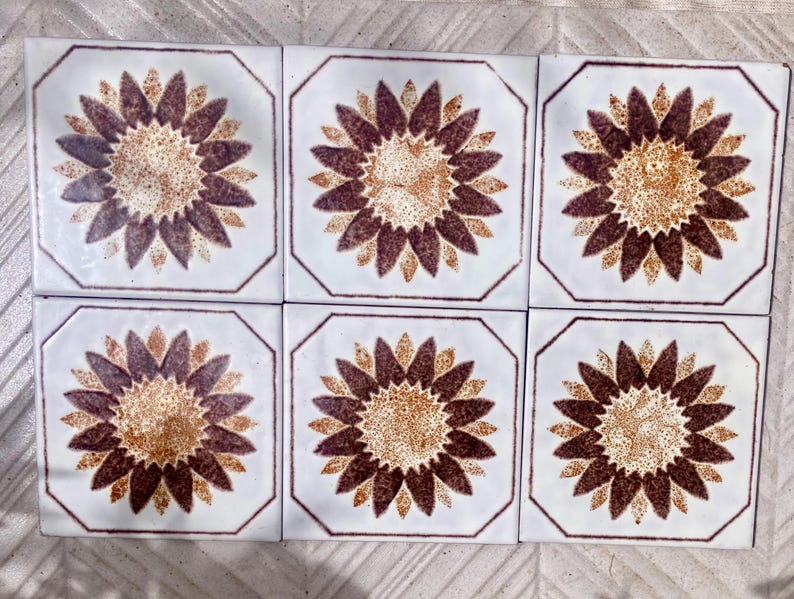 Original 70s retro tiles – 6 pcs Brown, cream, Fat Lava sunflower tiles, photo 3 of 10