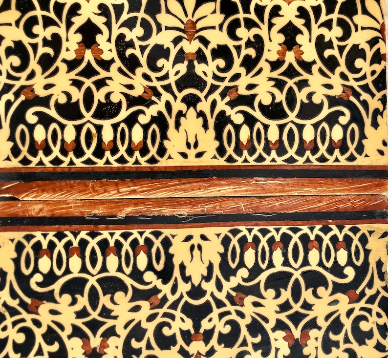 Original Art Deco tiles – Vintage hand painted Spanish tiles from the 20s, photo 2 of 8
