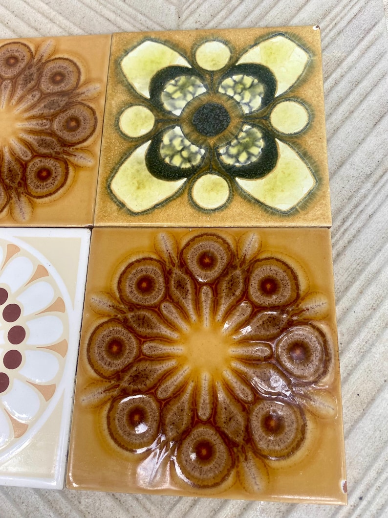 Vintage 70s tiles – 6 pc – Fat Lava Original unused + salvaged retro tiles – Brown + blue flower brutalist art tiles, photo 6 of 9