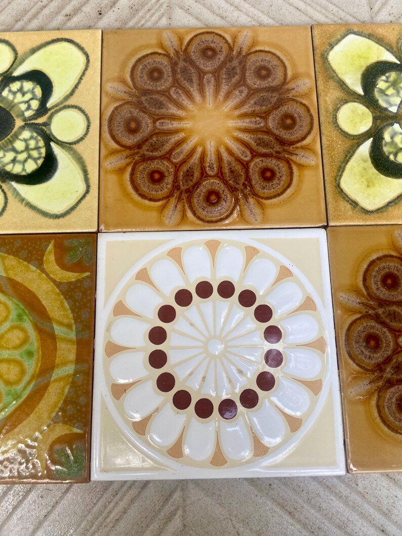 Vintage 70s tiles – 6 pc – Fat Lava Original unused + salvaged retro tiles – Brown + blue flower brutalist art tiles, photo 7 of 9