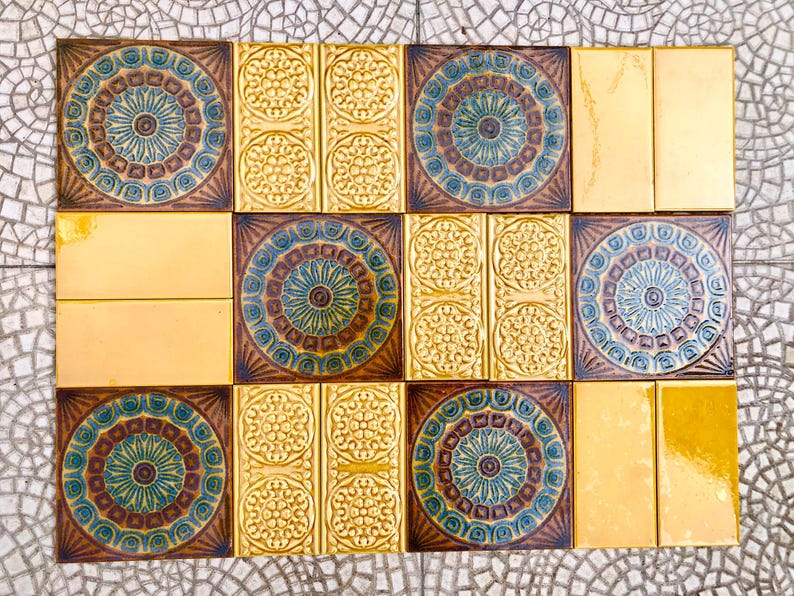 Brutalist style border tiles from Spain — set of 12, photo 2 of 9