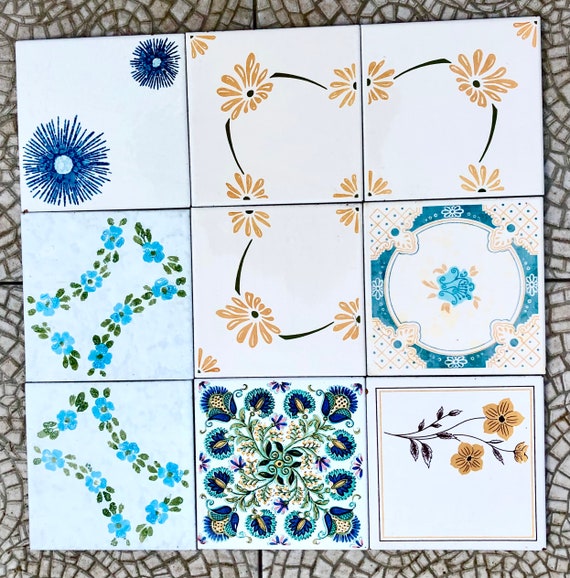 9 Spanish vintage tiles from the 60s - 70s – Orange + blue floral tiles