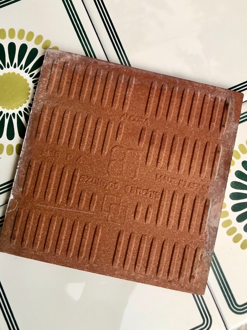 60s 70s Spanish vintage retro tiles – pop art green daisies backsplash — set of 6, photo 10 of 10