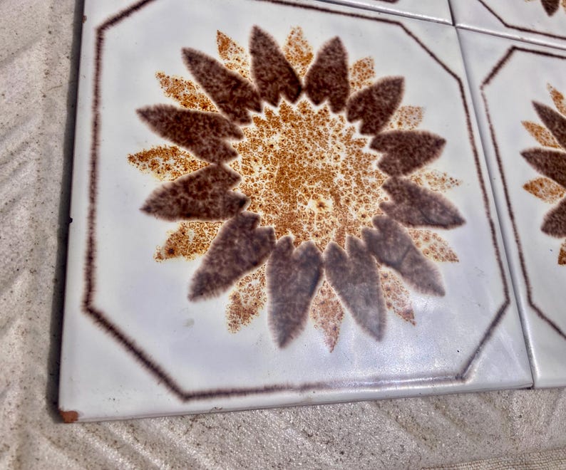 Original 70s retro tiles – 6 pcs Brown, cream, Fat Lava sunflower tiles, photo 5 of 10