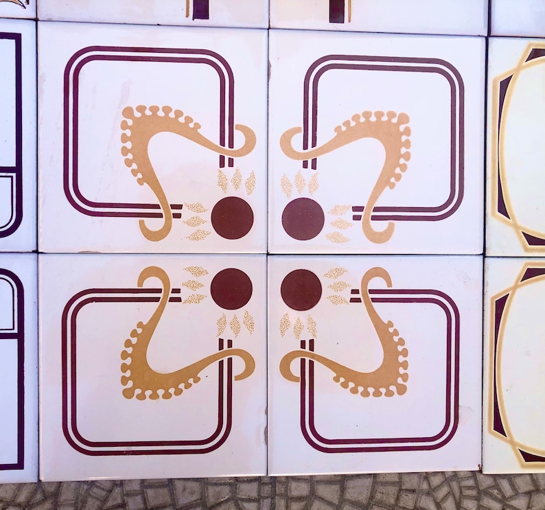 24 Spanish vintage tiles from the 60s - 70s, photo 4 of 9