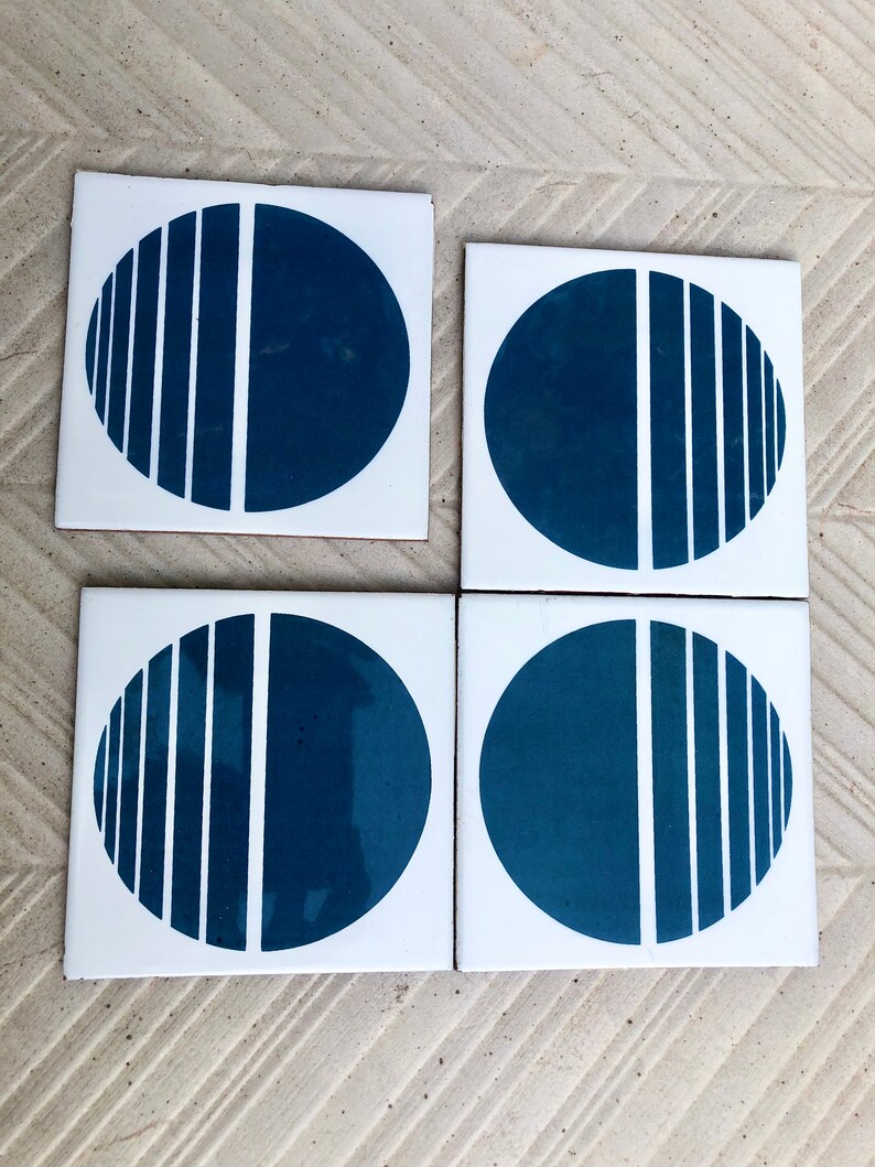 Spanish 60s 70s vintage tiles Salvaged, by Azulejos la Estrella — set of 4, photo 5 of 9
