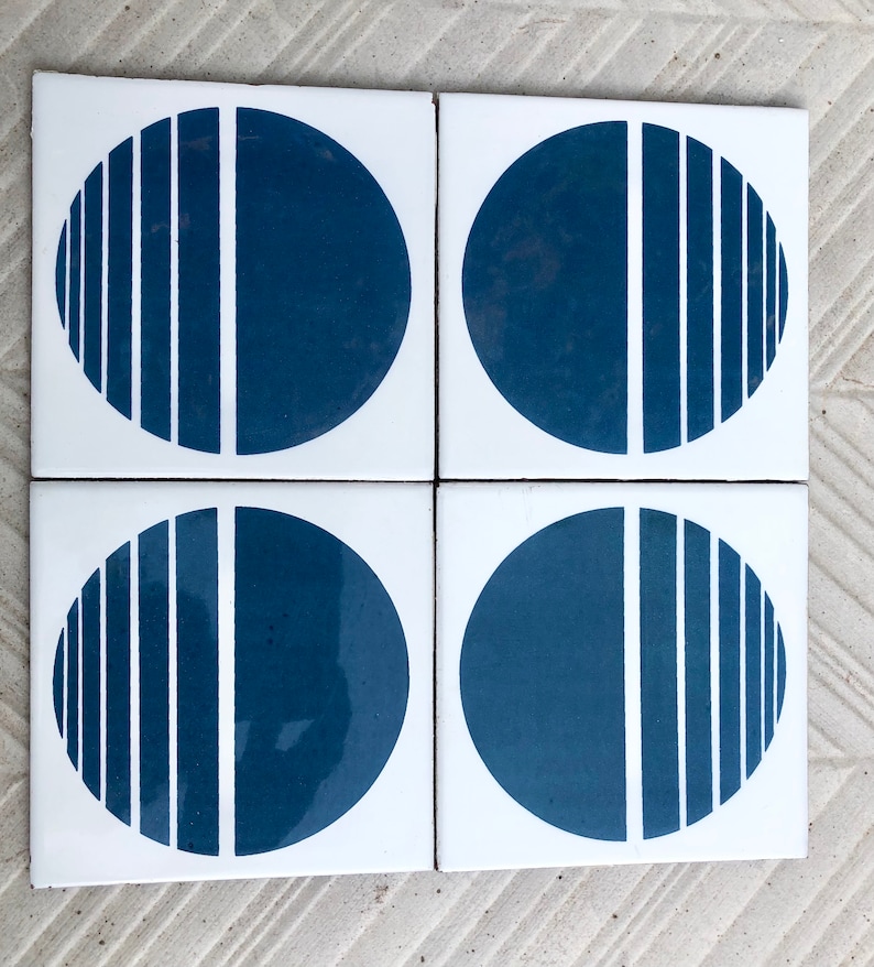 Spanish 60s 70s vintage tiles Salvaged, by Azulejos la Estrella — set of 4, photo 8 of 9
