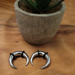 4g and 6g Steel Pinchers Septum Stretching Kit horseshoe metal 5mm 4mm gauges gauging crescents ear buffalo crescent nose silver jewelry