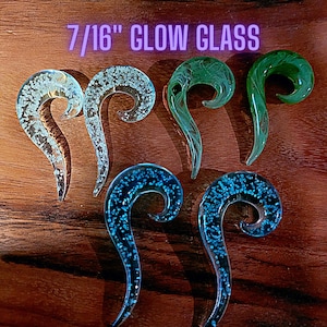 Glow Glass Ear Spirals Tapers Plugs Gauges 7 16 11mm gauge earrings gauge organic hangers Green Blue Turquoise question mark gift men women