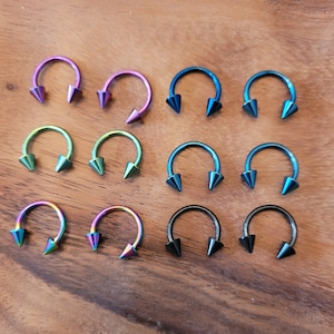 Pair Titanium Steel Spike Screw Cone Pinchers Taper Horseshoe Gauge Septum 2g 4g 6g 8g 10g 12g 14g Barbells pink stretching blue green black