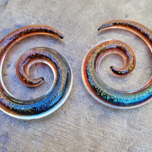 4g Pair of Rainbow Red Blue Orange Glass Super Spirals Ear Plugs Tapers Horseshoes Tapers 4 Gauges 5mm men women organic unique earrings 4ga