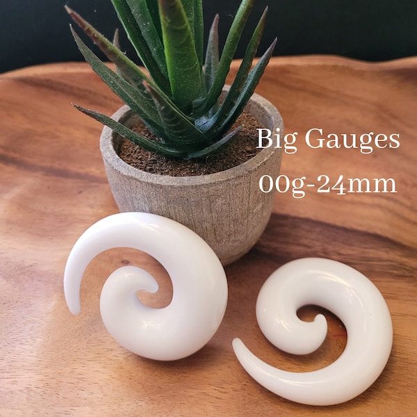 Pair White Ear Plugs Spirals Tapers Horseshoes 24mm 22mm 20mm 18mm 16mm 14mm huge big hangers gauge 00g 1/2 9/16 5/8 3/4 7/8 gauge earrings