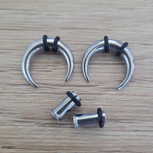 2 Pair Steel Pinchers and Single Flare Tunnels Ear Plug Tapers Horseshoes Gauges Septum 0g 1g 2g 4g 6g 8g 10g 12g 14g stretching kit set men