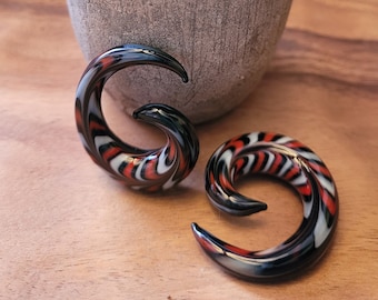 Pair of Red Black Glass Ear Plugs Tapers Spirals Horseshoes Tapers Gauges 4g 2g 0g 00g 1/2 9/16 5/8 4 2 0 00 gauge earrings organic