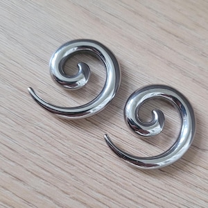 2g Paar Edelstahl Ohr Spiralen Tapers Plugs Plugs Plugs Ohrringe Hänger super metal silber stretching 2 gauge 6mm Geschenk Männer Frauen Gewichte