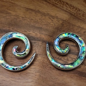 Pair 0g or 2g Steel Blue Green Abalone Shell Ear Spirals Tapers Gauges Plugs horseshoes hangers 8mm 6mm gauge earrings 0 2