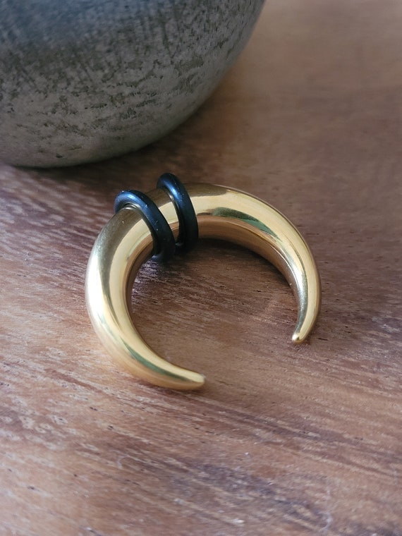 SINGLE Gold Black Rainbow Steel Septum Pincher Ring Stretching Ear