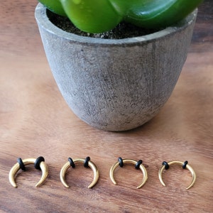 Set of 4 Gold Steel Pinchers for Septum Stretching Kit Ears Tapers Horseshoe Gauges 00g 0g 1g 2g 4g 6g 8g 10g 12g 14g