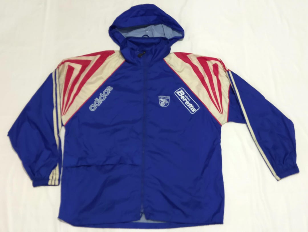 Vintage 90s Adidas Grasshopper Club Zurich Football Switzerland