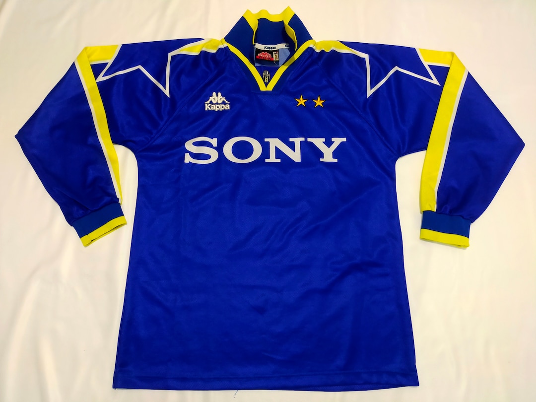 Vintage 90s Juventus Long Sleeve Away Shirt 1996/97 Kappa