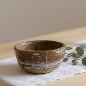 Handgemachte Steingut Schüssel Moss Grün Honig Glasur Artisan Buff Ton Keramik Housewarming Tisch Geschenk