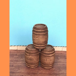 Miniature 1/12 scale barrels, set of 3 dollhouse barrels, dollhouse miniature, miniature barrel, dollhouse garden decor, fairy garden barrel