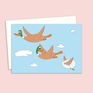 "Fliegende Enten Grußkarte mit einer Hand gezeichneten Illustration passend für jeden Anlass, leere Innenseite für Deine eigene Nachricht."