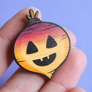 Lanterna di rapa - Distintivo di spilla di Halloween - Spilla di legno tagliata al laser - Regalo Samhain - Distintivo stregoneria
