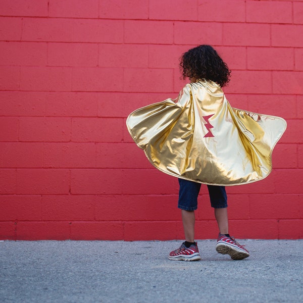 Wonder Cape Reversible Gold and Red, superhero costume, kids dressup, superhero costume