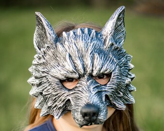 Rubberized werewolf mask for kids, werewolf costume, kids dressup, kids wolf costume, wolf cape, wolf halloween costume