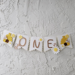 Bee ONE Banner, Daisy Highchair Birthday Decoration