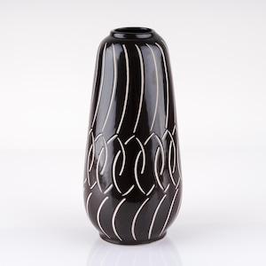 Piesche reif (1999) and Wikipedia ドイツ 1950年代~1960年代 Anton