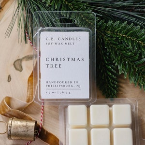 Christmas Tree Wax Melt, 100% Soy, Handmade, Winter/Christmas Scent, Essential Oil, Eco-friendly