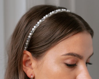 Pearl bridal thin headband. Pearl hairband for wedding, simple pearl wedding hair tiara, crystal headpiece for wedding G038