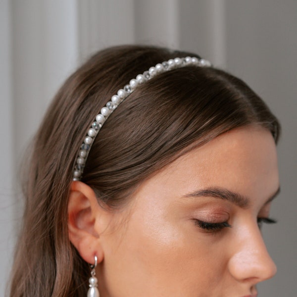 Pearl bridal thin headband. Pearl hairband for wedding, simple pearl wedding hair tiara, crystal headpiece for wedding G038