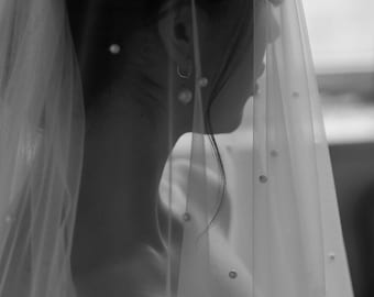 Pearl Wedding Veil Cathedral Wedding Veil, Scattered Pearl Bridal Veil, Ivory Veil, Simple bridal veil with pearls