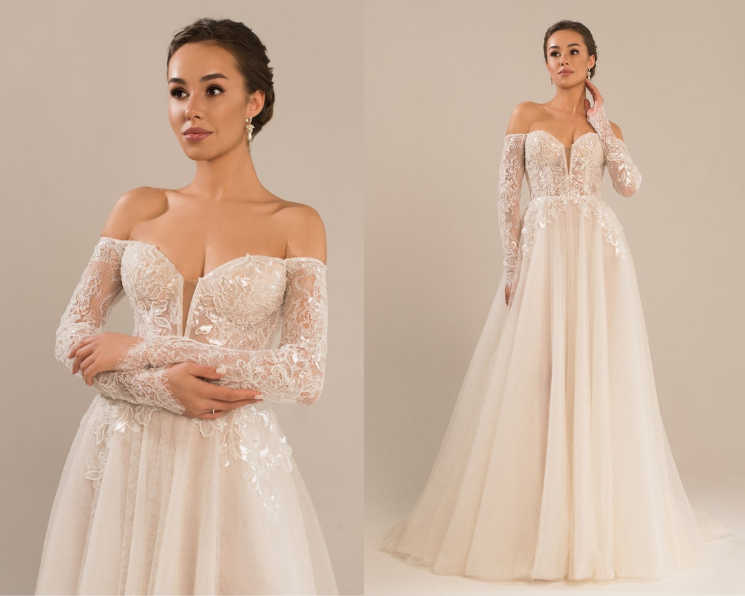 Wedding Dress Sale 60 Size XXS. off the Shoulder Wedding Dress With V